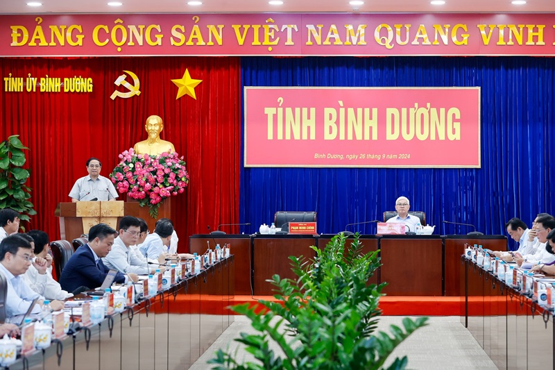 Thủ tướng: Bình Dương phải bứt phá hơn nữa, sớm trở thành thành phố trực thuộc Trung ương