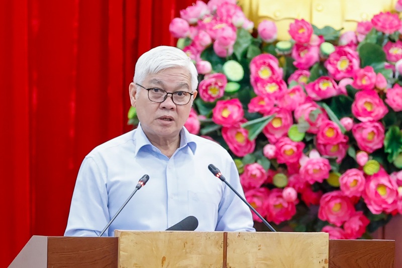 Thủ tướng: Bình Dương phải bứt phá hơn nữa, sớm trở thành thành phố trực thuộc Trung ương