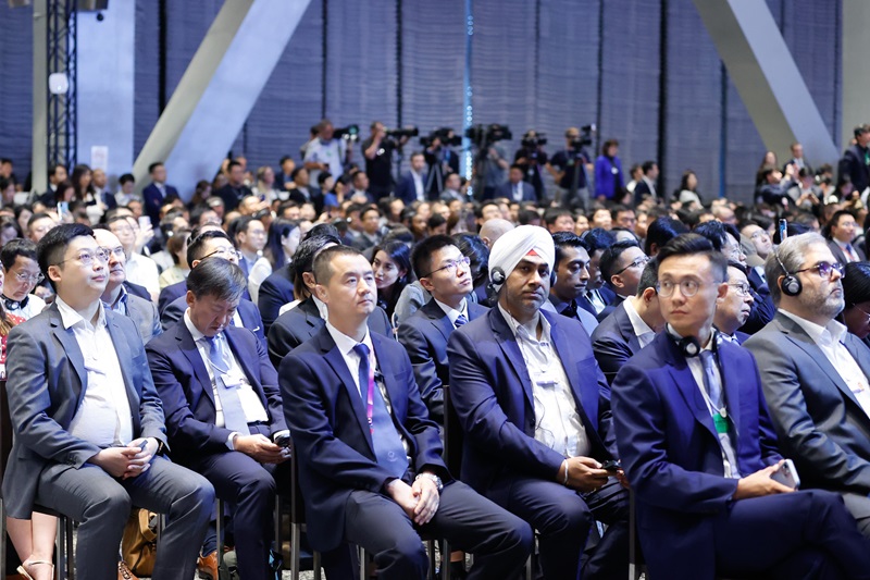 Thủ tướng chia sẻ câu chuyện của Việt Nam và nêu các đề xuất hướng tới 'những chân trời tăng trưởng mới'