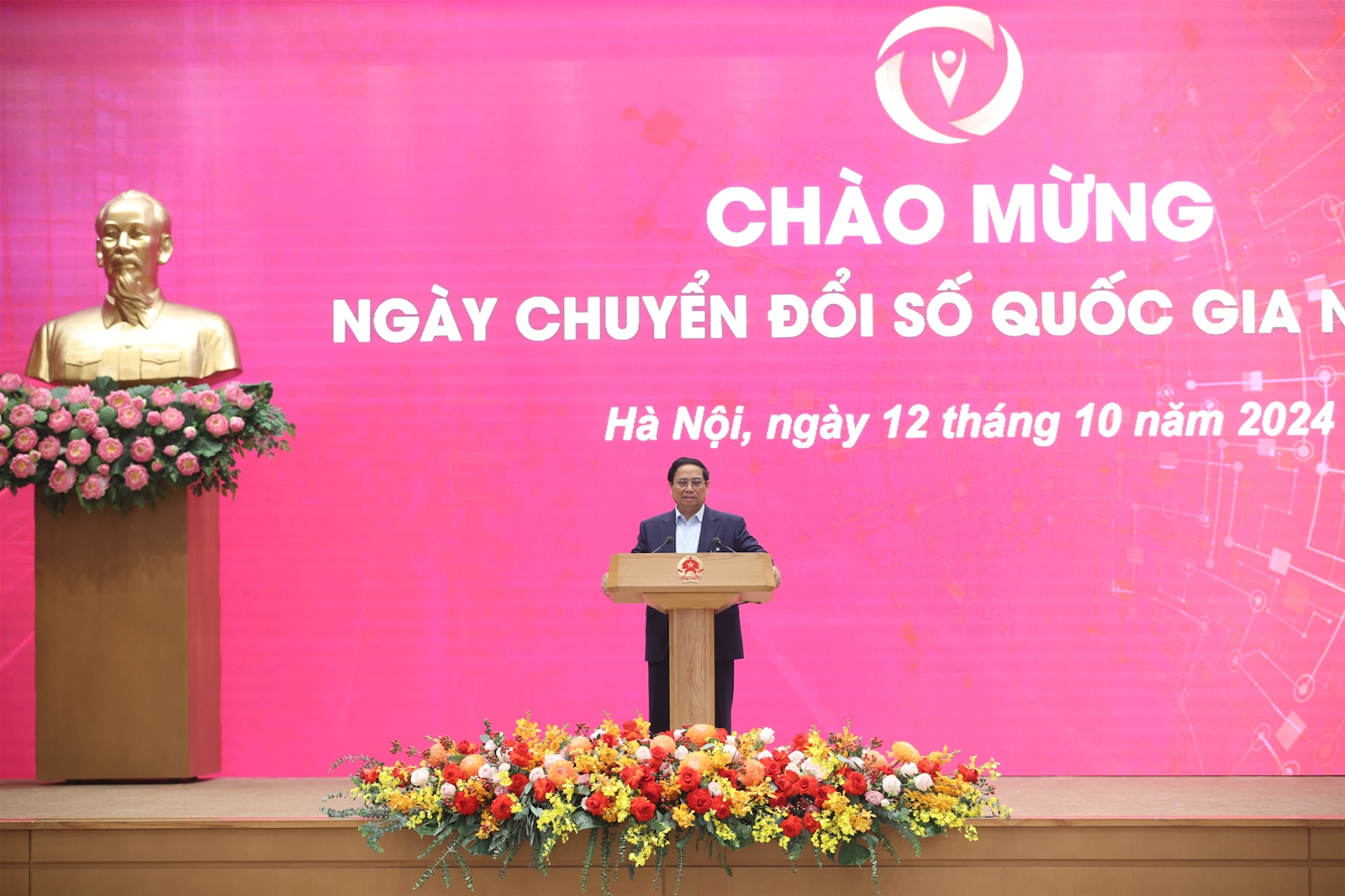 Thủ tướng: Đẩy mạnh 3 đột phá chiến lược số, thực hiện mục tiêu kép về chuyển đổi số