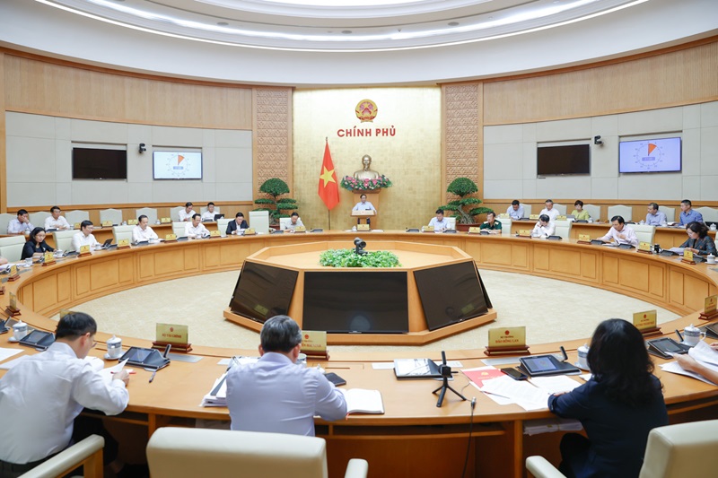 Thủ tướng: Đề xuất các quy định đột phá để tháo gỡ điểm nghẽn, khơi thông mọi nguồn lực phát triển