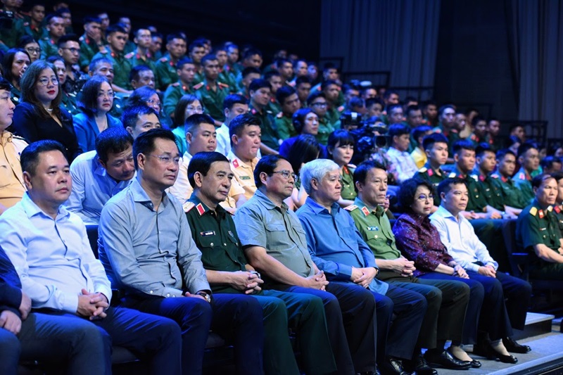 Thủ tướng chia sẻ về '6 điểm tựa Việt Nam'