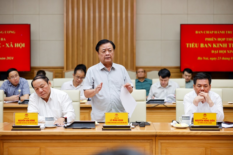 Thủ tướng: Đẩy mạnh công cuộc đổi mới, thực hiện mạnh mẽ hơn các đột phá chiến lược