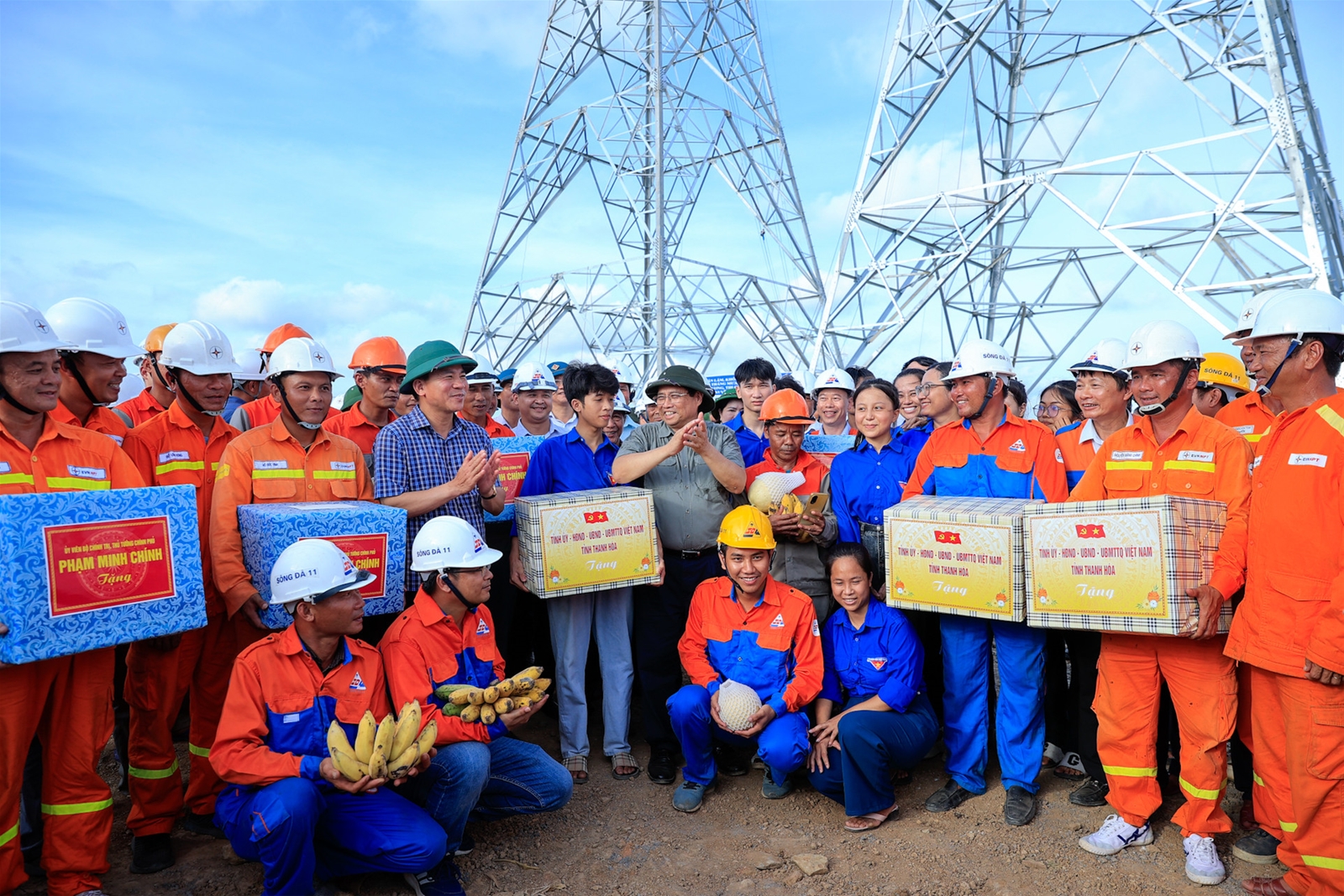 Thủ tướng kiểm tra, động viên, đôn đốc dự án đường dây 500 kV mạch 3