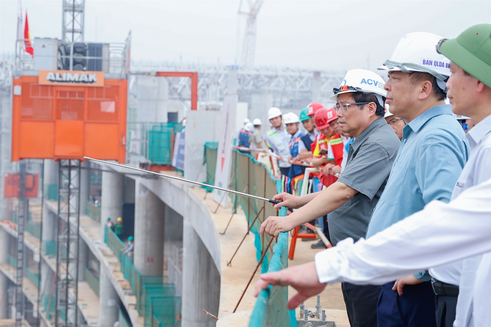 Thủ tướng: Sân bay Long Thành phải hoàn thành trong năm 2025, không thể chậm hơn