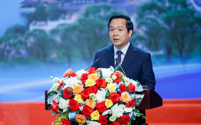 Thủ tướng chỉ rõ những 'tài sản vô giá' để Ninh Bình bứt phá, phát triển nhanh, bền vững