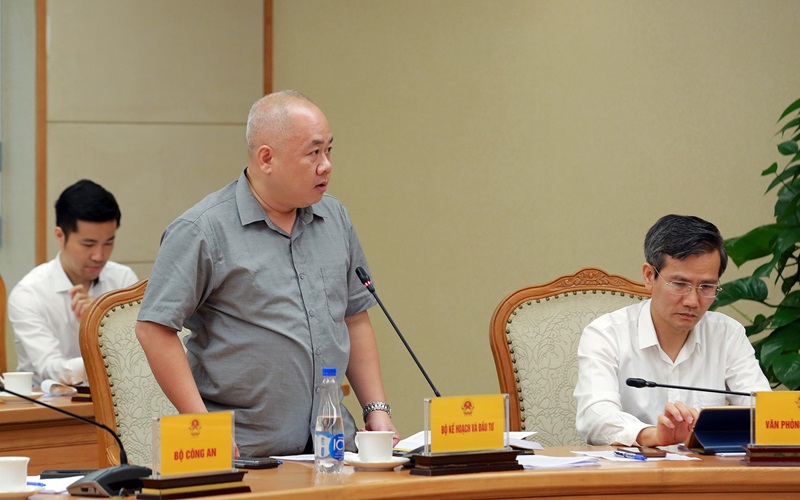 Các chính sách hỗ trợ phải giúp người nông dân 'đứng vững' trước rủi ro