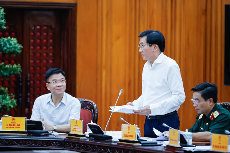 Thủ tướng Phạm Minh Chính chủ trì cuộc họp về 3 dự án luật thuế và quản lý vốn