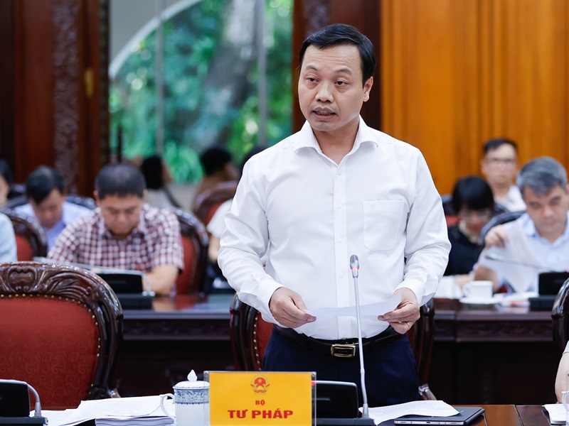 Khẩn trương xây dựng các dự án sửa đổi 13 luật với nhiều nội dung cấp bách