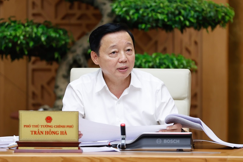 Thủ tướng: Tháo gỡ vướng mắc pháp lý, huy động và sử dụng hiệu quả nhất mọi nguồn lực phát triển