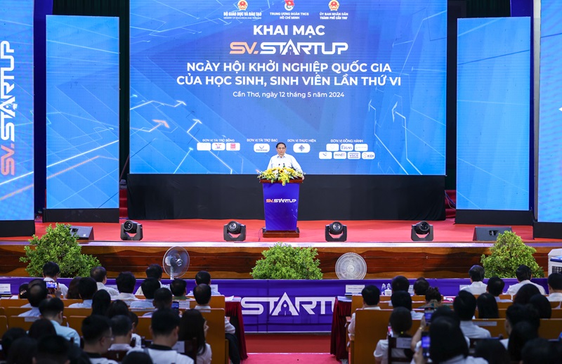 Thủ tướng khích lệ thế hệ trẻ 'gen Z' dũng cảm khởi nghiệp, đổi mới sáng tạo