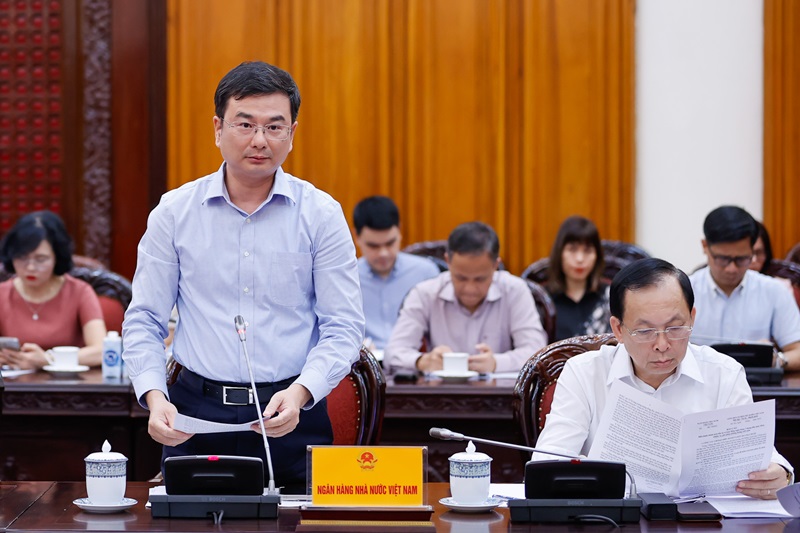 Thủ tướng: Tiếp tục điều hành tốt hơn nữa chính sách tiền tệ chủ động, linh hoạt, kịp thời, hiệu quả