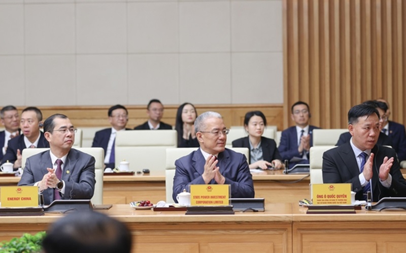 Thủ tướng Phạm Minh Chính: Khuyến khích các dự án lớn, công nghệ cao của doanh nghiệp Trung Quốc