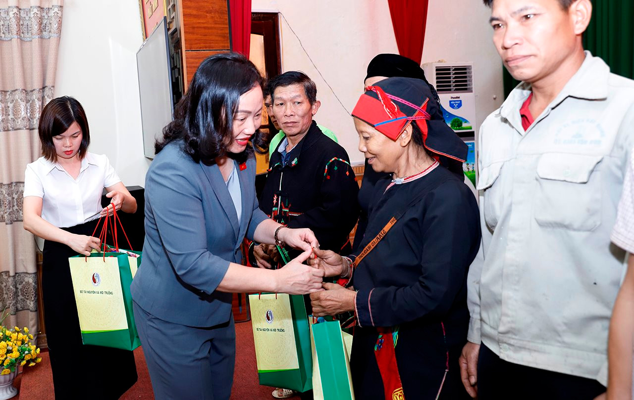 Đoàn ĐBQH tỉnh Hà Giang tiếp xúc cử tri tại huyện Bắc Mê trước Kỳ họp thứ 7, Quốc hội Khoá XV