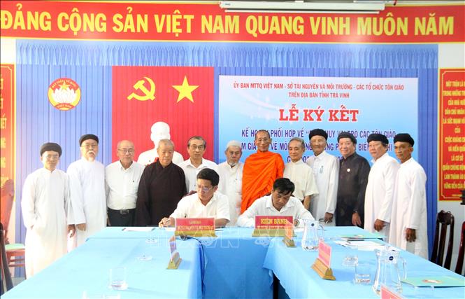 Phát huy vai trò các tôn giáo tham gia bảo vệ môi trường, ứng phó biến đổi khí hậu