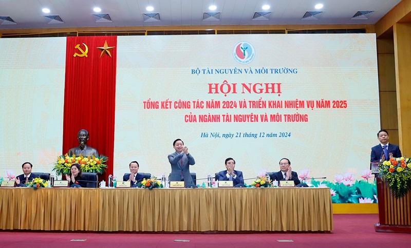 Hội nghị Tổng kết công tác năm 2024 và triển khai nhiệm vụ năm 2025 của ngành Tài nguyên và Môi trường
