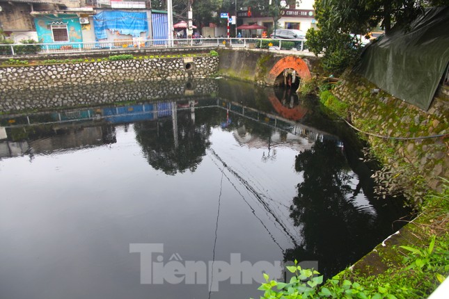 Được đầu tư cả trăm tỷ đồng, dòng kênh huyết mạch nội đô Vinh vẫn là điểm đen ô nhiễm