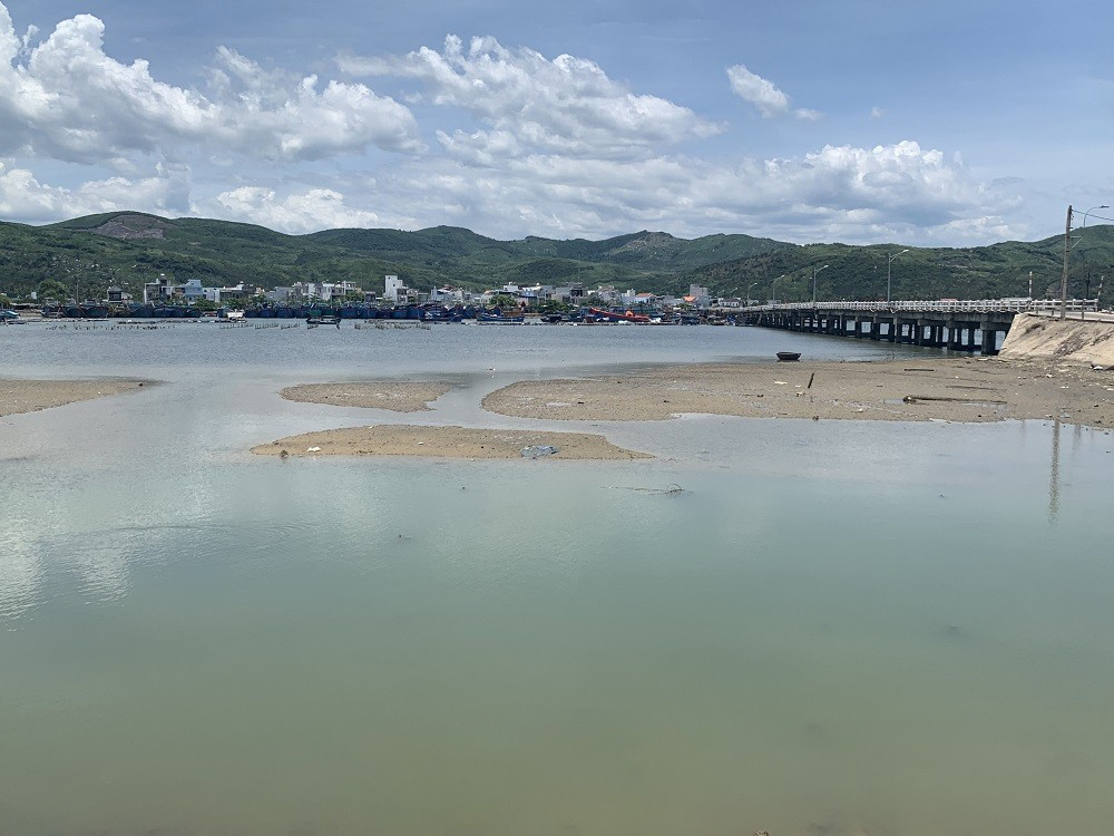 Dọn hơn 400 tấn rác thải ở Sa Huỳnh