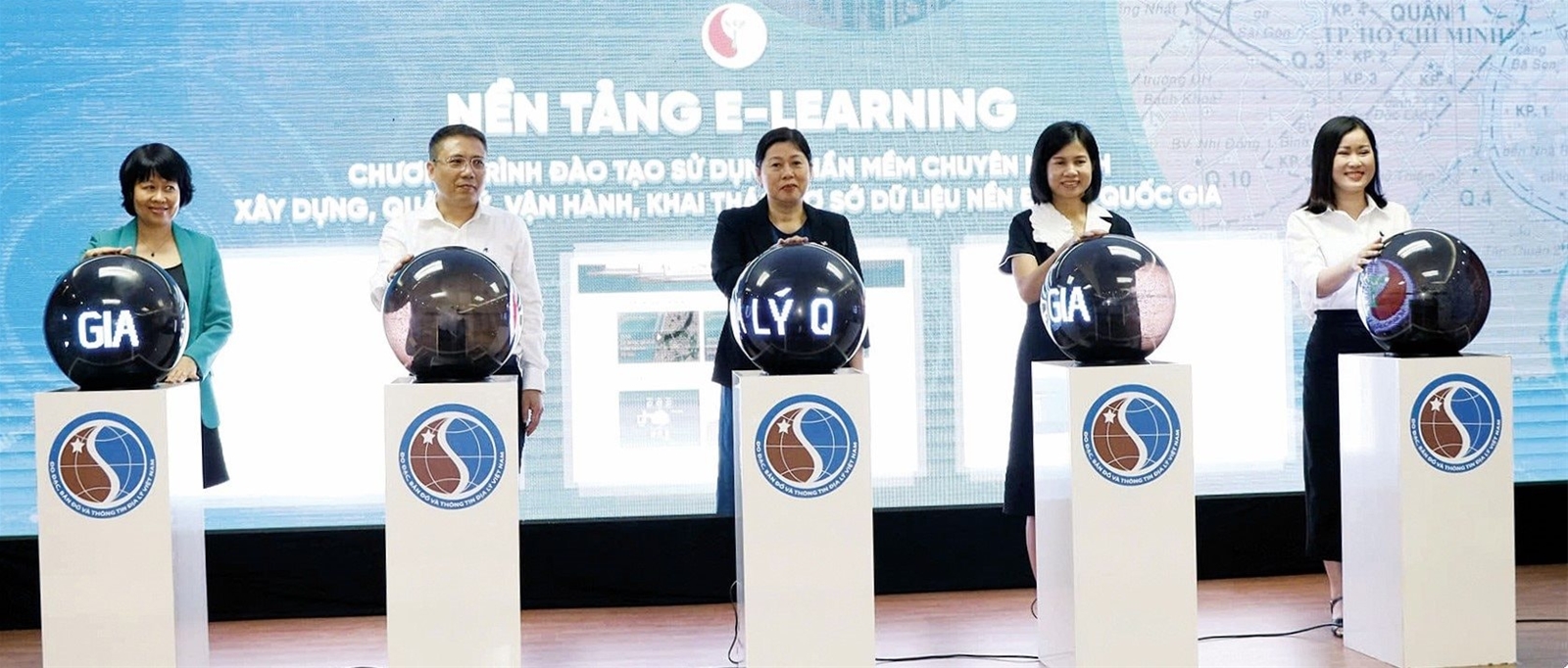 Ứng dụng công nghệ số trong lĩnh vực Đo đạc, bản đồ và Thông tin địa lý Việt Nam