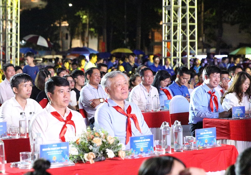 Mọi trẻ em đều phải được vui chơi, học tập và phát triển toàn diện