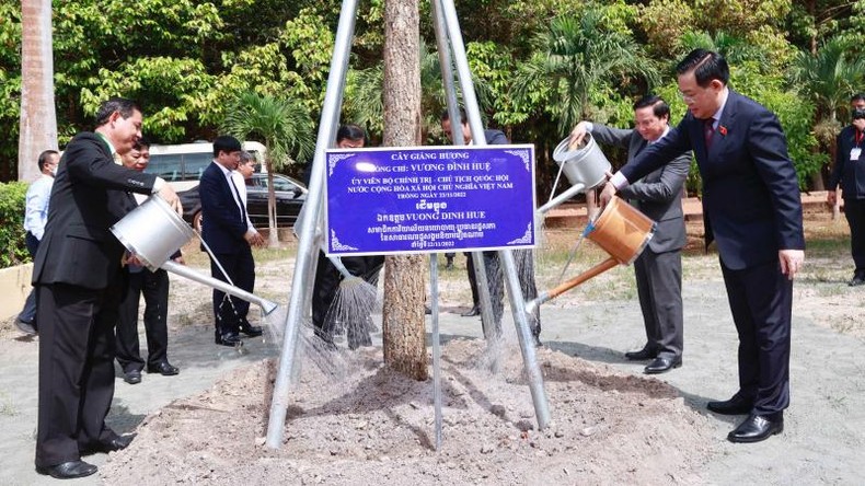 Minh chứng sống động cho mối quan hệ hữu nghị gắn bó Việt Nam-Campuchia