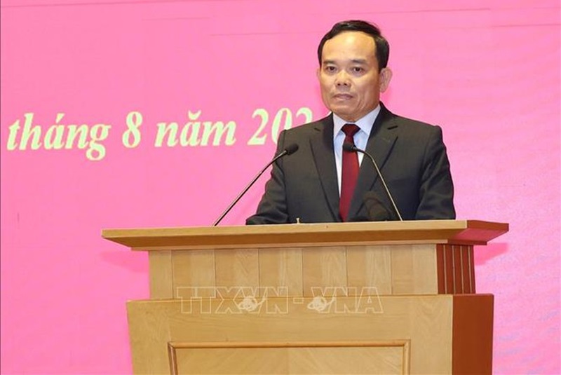 Công bố quyết định của Bộ Chính trị phân công Trưởng Ban Kinh tế Trung ương và Trưởng Ban Dân vận Trung ương