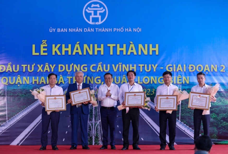 Thủ tướng Phạm Minh Chính dự lễ khánh thành cầu Vĩnh Tuy giai đoạn 2