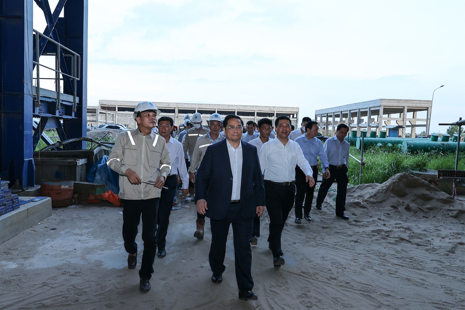 Thủ tướng khảo sát khu quy hoạch cảng lớn nhất ĐBSCL và dự án nhiệt điện Long Phú 1