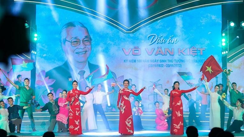 Thủ tướng Phạm Minh Chính dự chương trình nghệ thuật chính luận “Dấu ấn Võ Văn Kiệt”