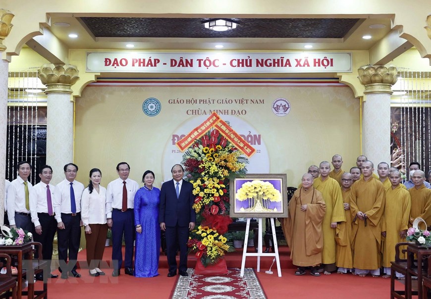Chủ tịch nước chúc mừng chức sắc Giáo hội Phật giáo Việt Nam tại TP Hồ Chí Minh