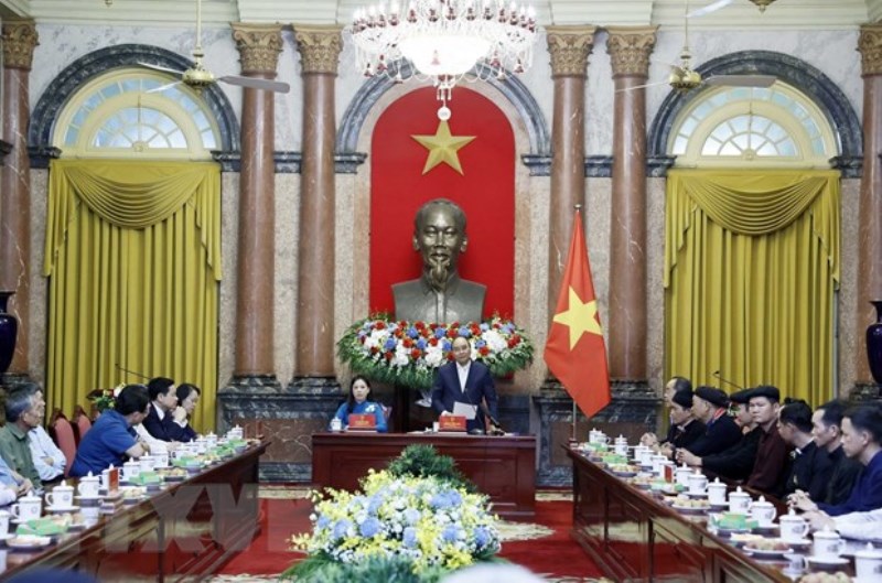 Chủ tịch nước gặp mặt Đoàn đại biểu người có uy tín trong đồng bào dân tộc thiểu số tỉnh Tuyên Quang