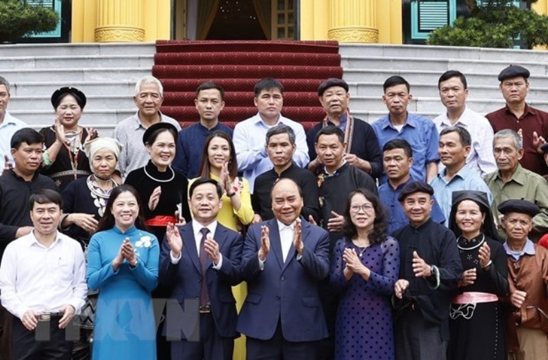 Chủ tịch nước gặp mặt Đoàn đại biểu người có uy tín trong đồng bào dân tộc thiểu số tỉnh Tuyên Quang