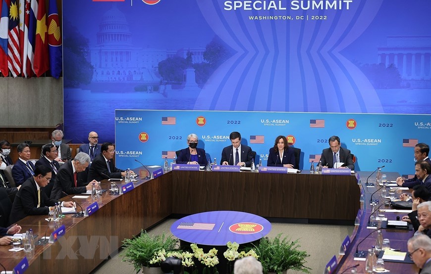 Thủ tướng Phạm Minh Chính cùng các Lãnh đạo ASEAN dự thảo luận về hành động khí hậu, chuyển đổi năng lượng sạch