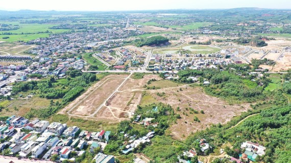 Tọa đàm “Dự thảo Luật Đất đai (sửa đổi): Gỡ rào cản, phát huy nội lực” - Cần cách tiếp cận mới khi sửa đổi Luật Đất đai