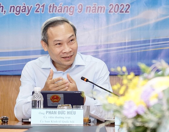 Tọa đàm “Dự thảo Luật Đất đai (sửa đổi): Gỡ rào cản, phát huy nội lực” - Cần cách tiếp cận mới khi sửa đổi Luật Đất đai