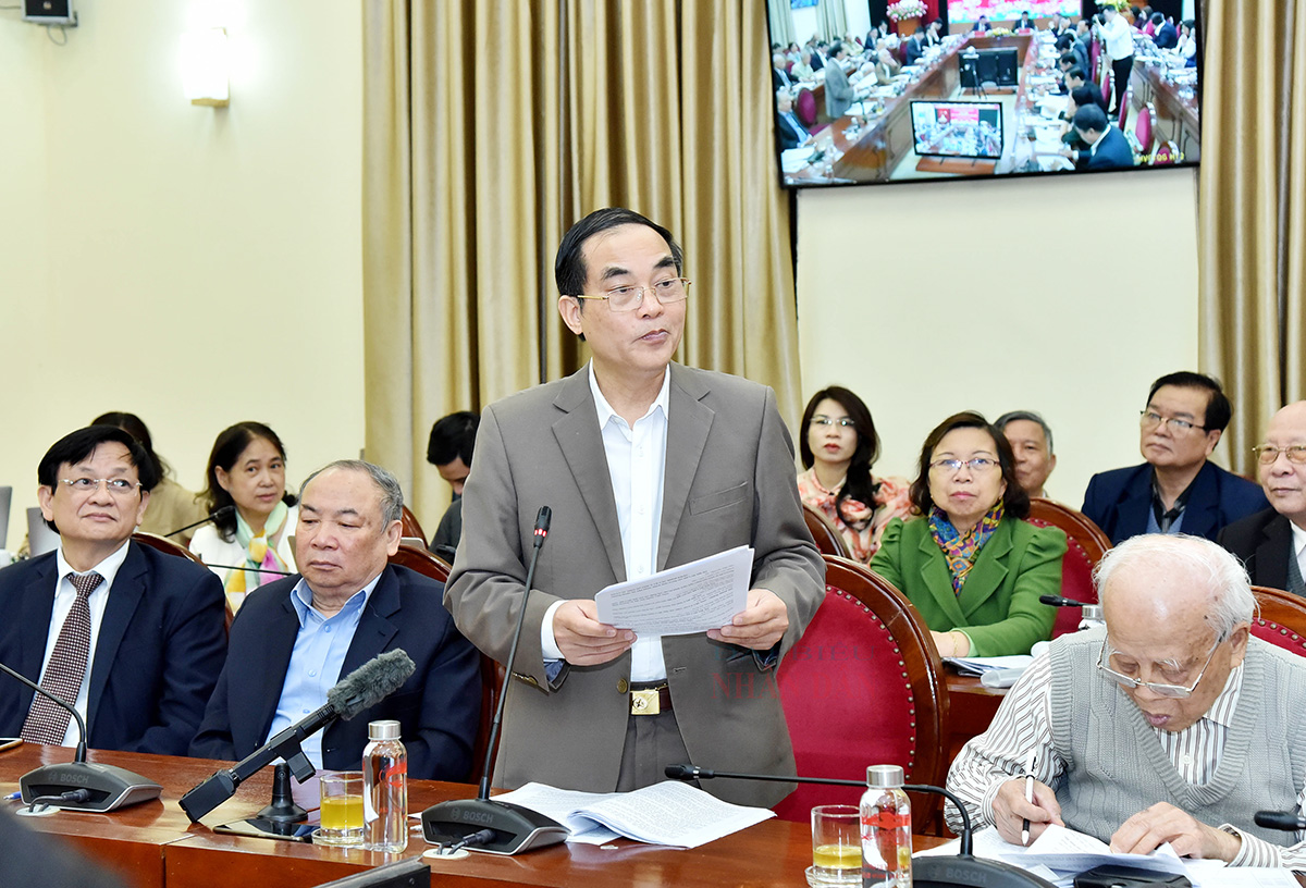 Chủ tịch Quốc hội Vương Đình Huệ chủ trì Tọa đàm góp ý dự thảo Luật Đất đai (sửa đổi)