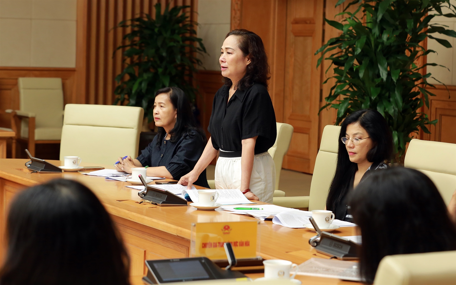 Muốn chấn hưng văn hoá phải chỉ rõ những điểm làm chưa tốt, những tồn tại, hạn chế