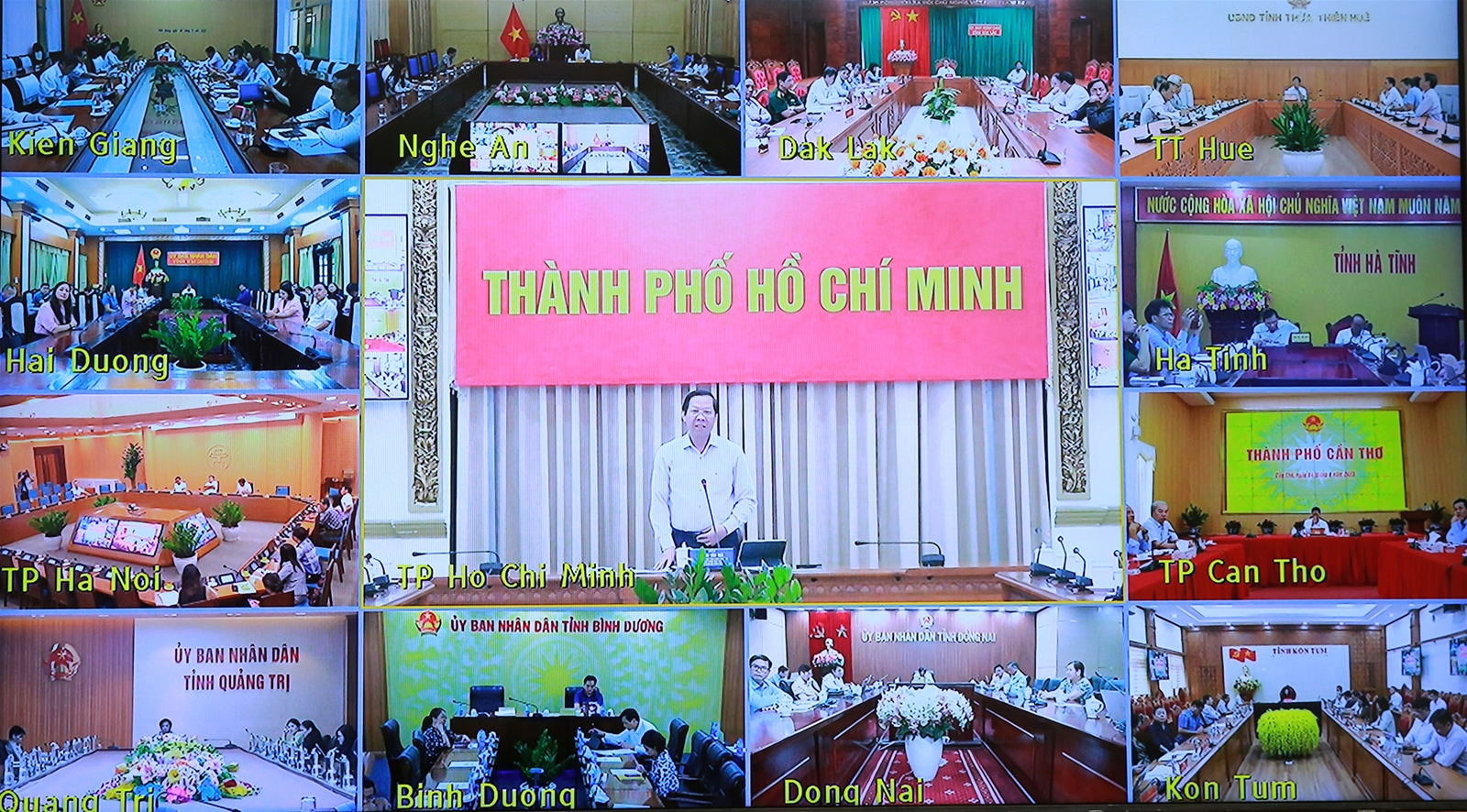Muốn chấn hưng văn hoá phải chỉ rõ những điểm làm chưa tốt, những tồn tại, hạn chế