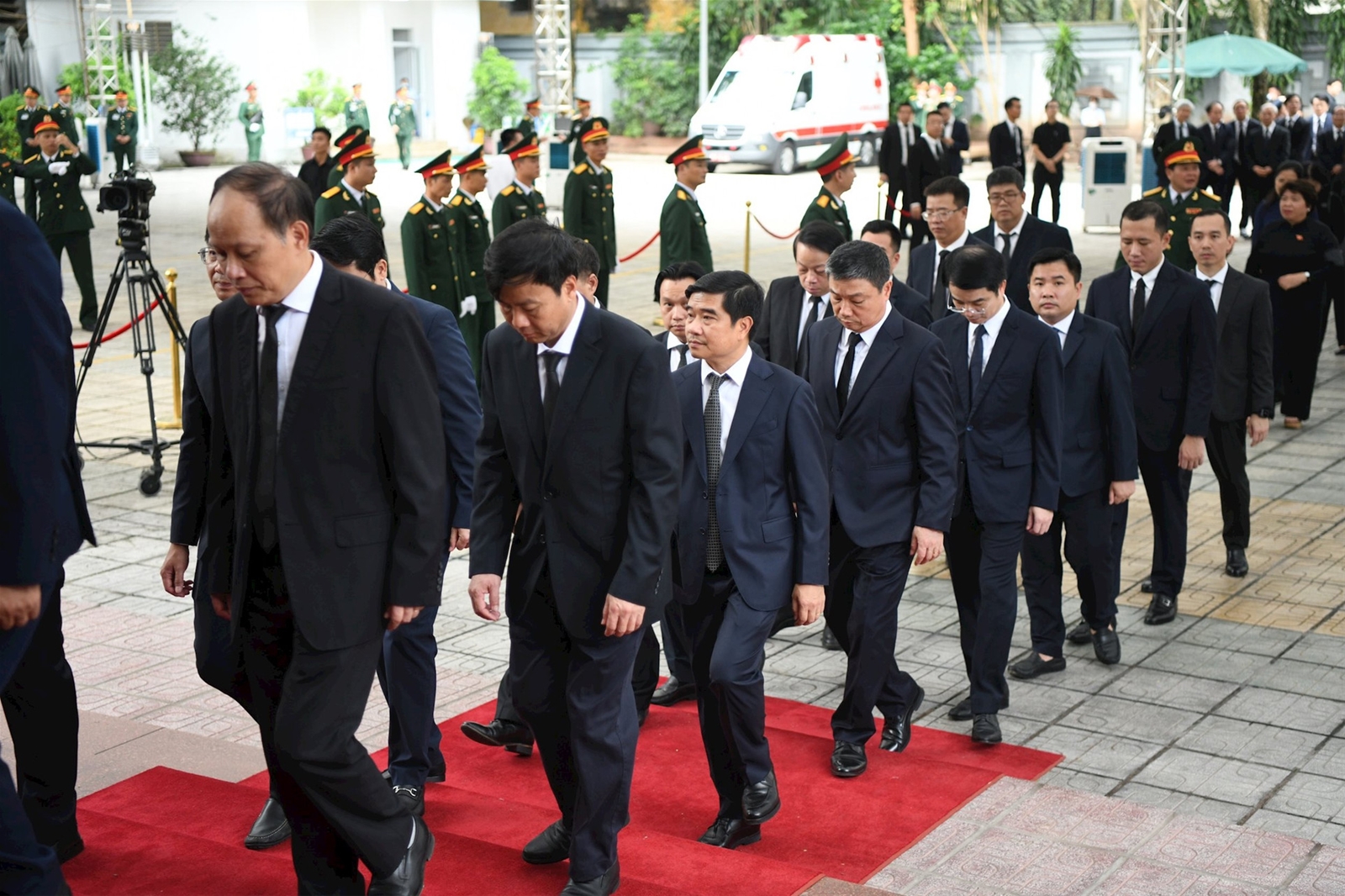 Đoàn Bộ Tài nguyên và Môi trường viếng Tổng Bí thư Nguyễn Phú Trọng