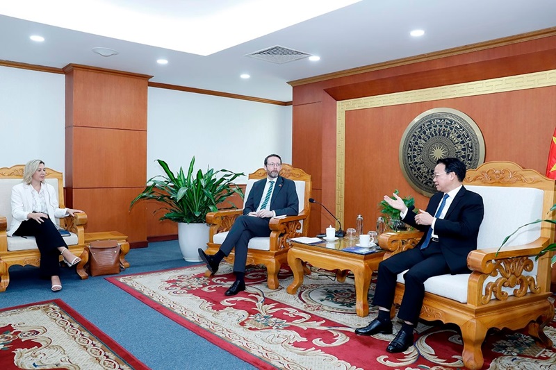 Việt Nam - Vương quốc Anh: Tăng cường hợp tác hiệu quả hơn nữa trong lĩnh vực tài nguyên môi trường