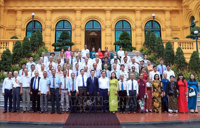 Chủ tịch nước Võ Văn Thưởng tiếp Đoàn người có công tỉnh Trà Vinh