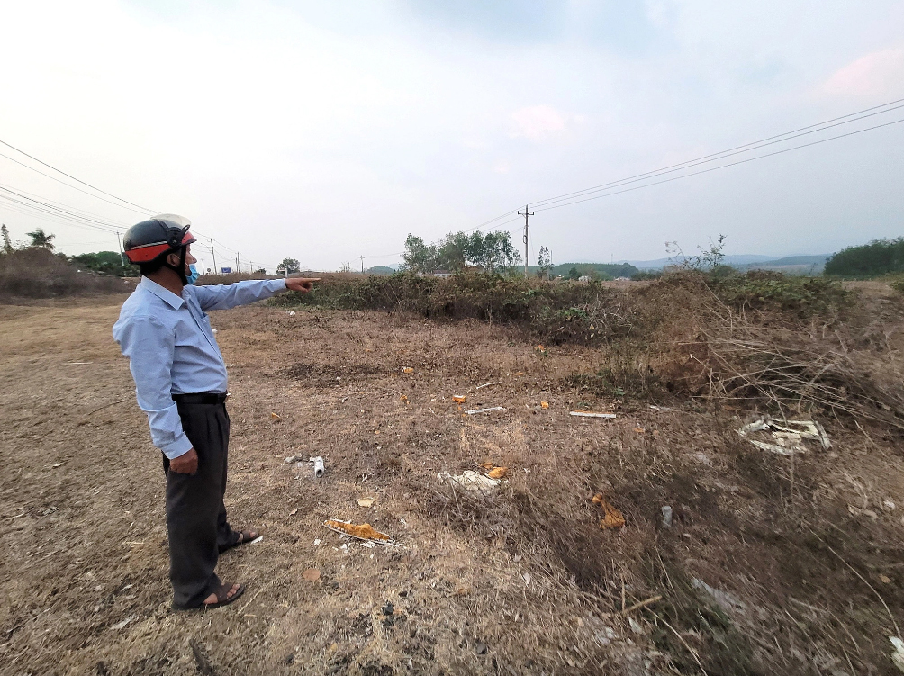 Xã bán đất trái luật, dân lãnh đủ