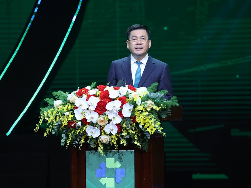 Thủ tướng: Tập trung tháo gỡ điểm nghẽn thể chế, kiên quyết, kiên trì, dứt khoát xóa bỏ cơ chế 'xin - cho', sách nhiễu