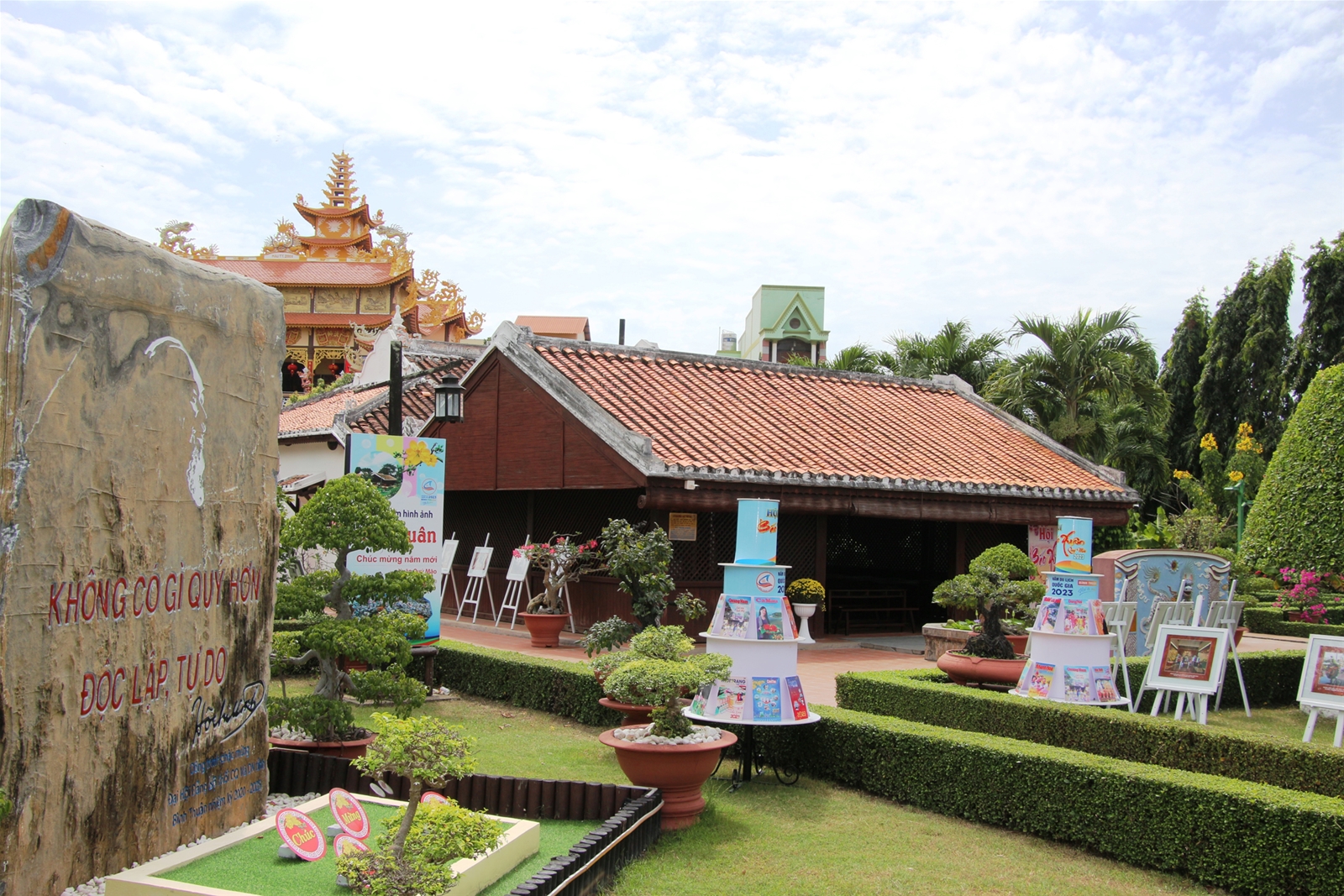 93 xuân Đảng lãng đạo nhân dân toàn thắng