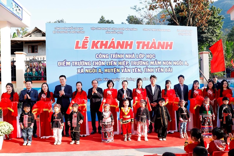 Từ trường học đến tương lai tươi sáng