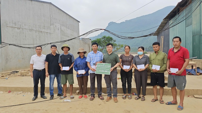Hướng về Minh Xuân, Minh Chuẩn