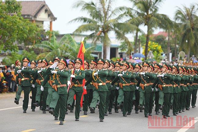 Chủ tịch nước Nguyễn Xuân Phúc dự Lễ Thượng cờ thống nhất non sông