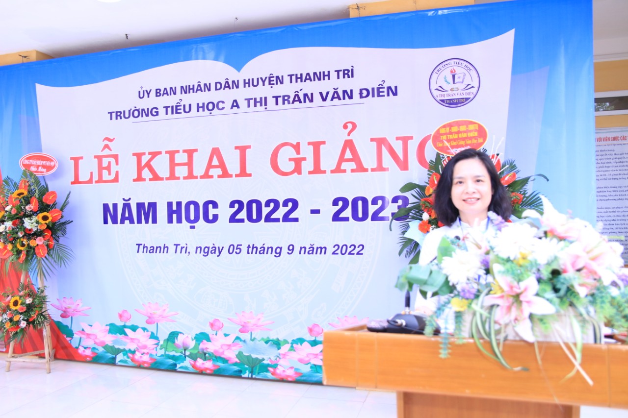 Trường tiểu học A thị trấn Văn Điển: Thầy và trò phấn khởi bước vào năm học mới