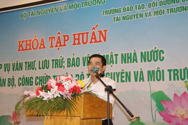Tổ chức tập huấn nghiệp vụ văn thư, lưu trữ; bảo vệ bí mật nhà nước cho cán bộ, công chức