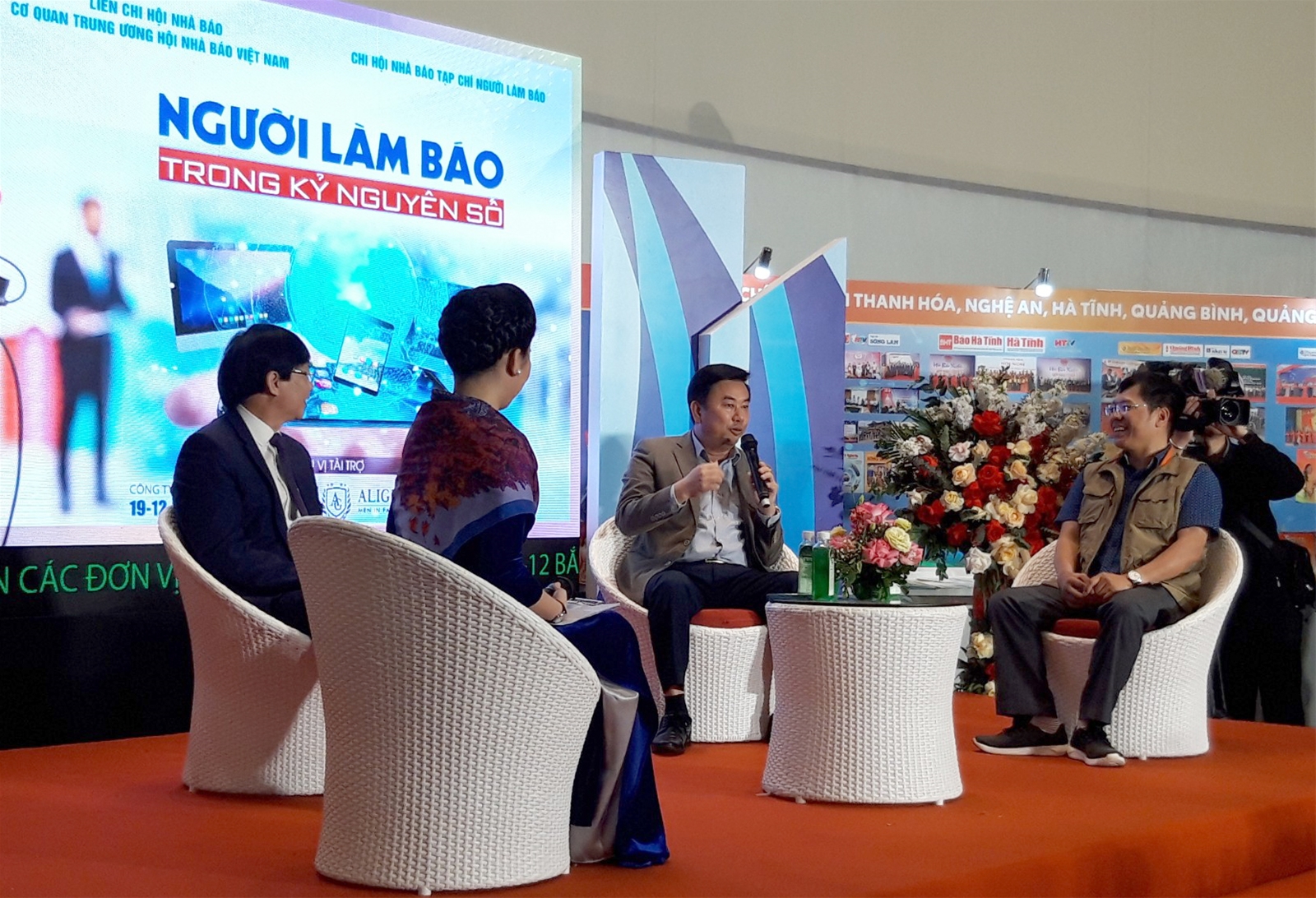 Cơ hội và thách thức của người làm báo trong thời kỳ mới
